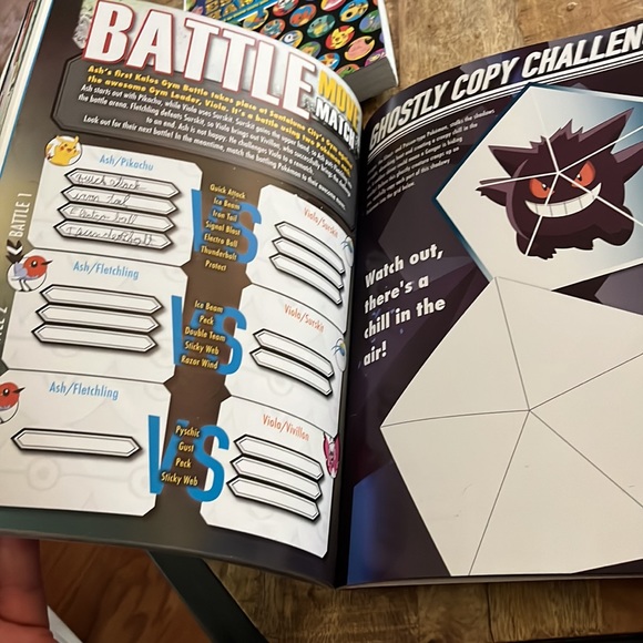 4 Pokémon books plus bonus Pokémon activity book with stickers - Picture 16 of 16